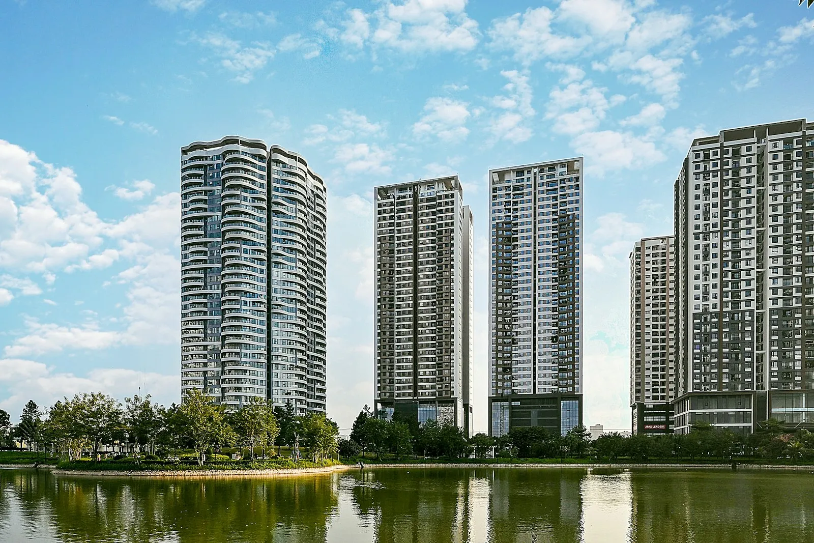Elegante apartamento de 2 habitaciones en West Bay